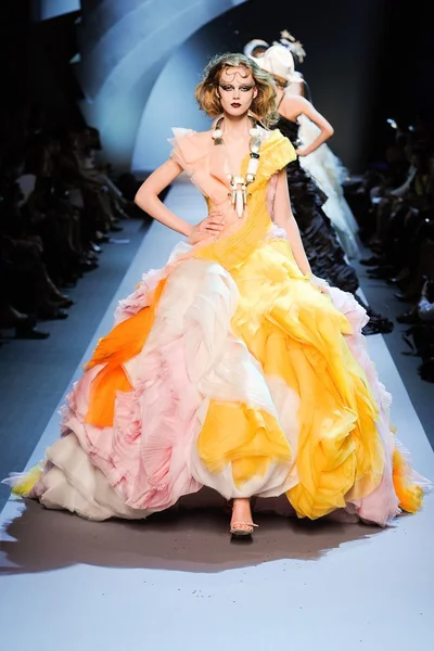 Look 33